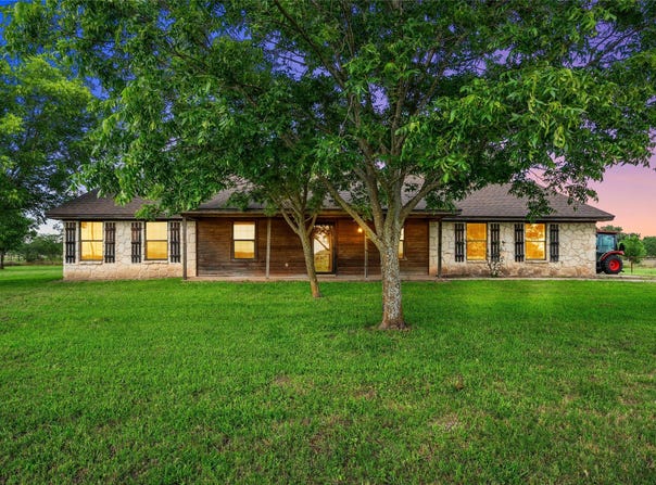 188 N Baese Road, West, TX 76691