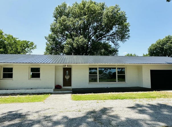 305 N Free King Highway, Pittsburg, KS 66762