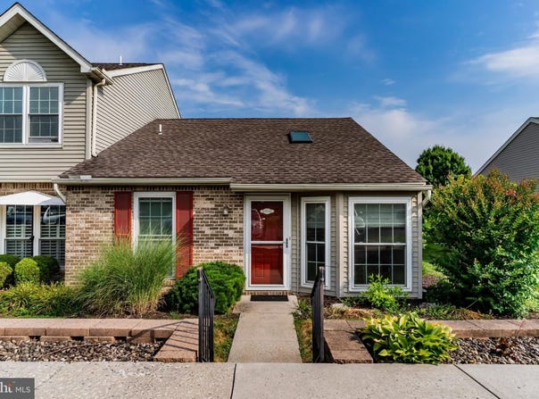 112 EASTERLY DRIVE, MECHANICSBURG, PA 17050