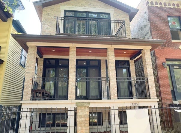 1745 W Cornelia Avenue, Chicago, IL 60657