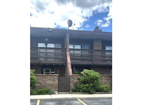 1103 Kenneth Circle, Elgin, IL 60120