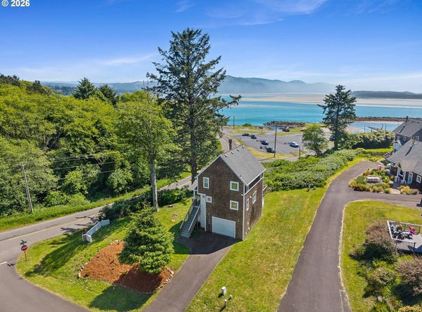 1980 SPYGLASS Ct, Tillamook, OR 97141