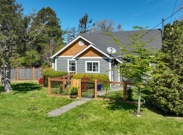 1175 PACIFIC DR, Hammond, OR 97121