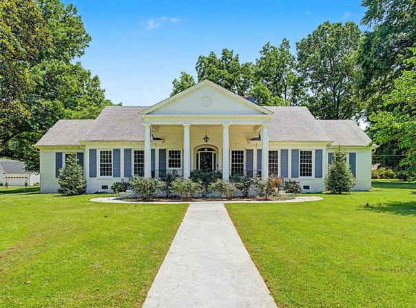 205 CHURCH St, Somerville, TN 38068