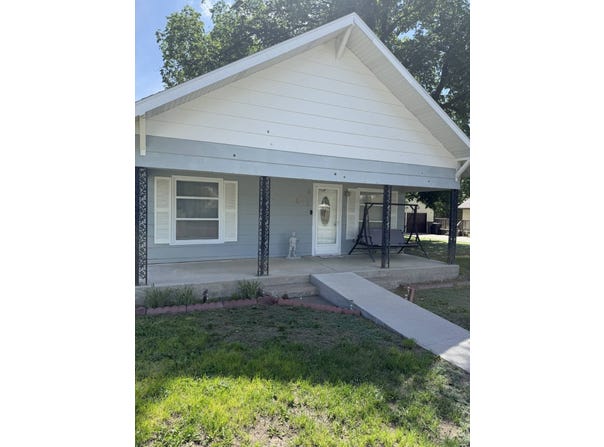 403 Illinois Ave, Brewster, KS 67732