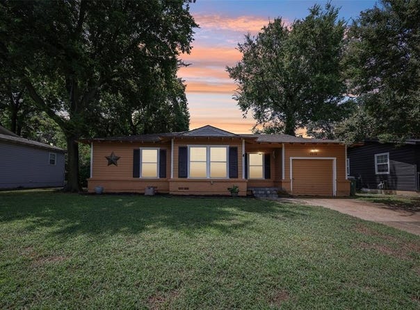 1218 Mockingbird Lane, Arlington, TX 76013