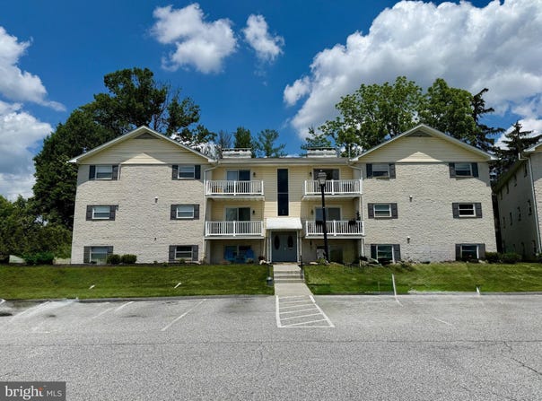 1 WARREN LODGE COURT, COCKEYSVILLE, MD 21030