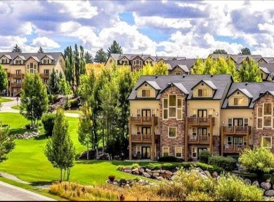 5060 E LAKEVIEW Dr N, Eden, UT 84310