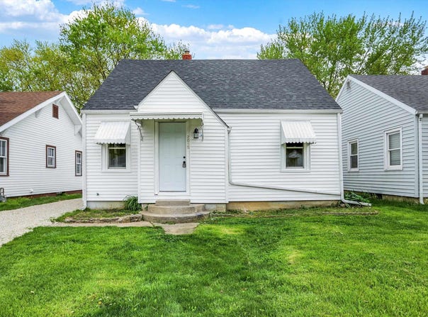 2015 S Hackley Street, Muncie, IN 47302