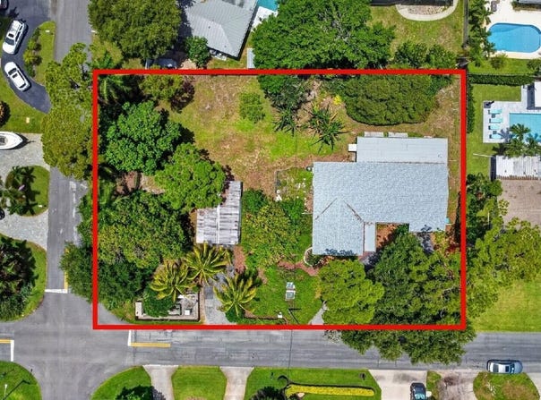 2709 SW 6th Street, Boynton Beach, FL 33435