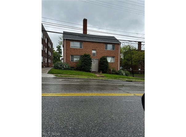 2676 Noble Road, Cleveland Heights, OH 44121