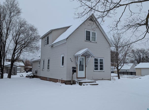 922 MacArthur Ave, Ashland, WI 54806