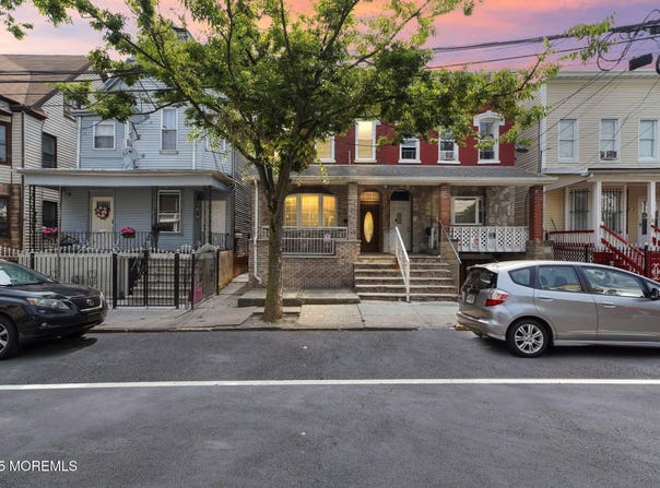 281 N 6th Street, Newark, NJ 07107