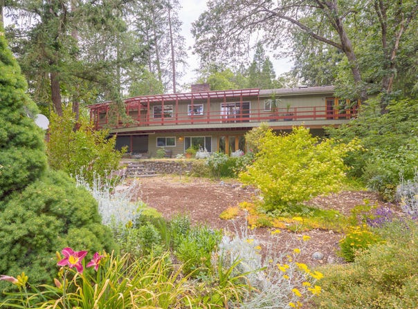1031 NW Prospect Avenue, Grants Pass, OR 97526