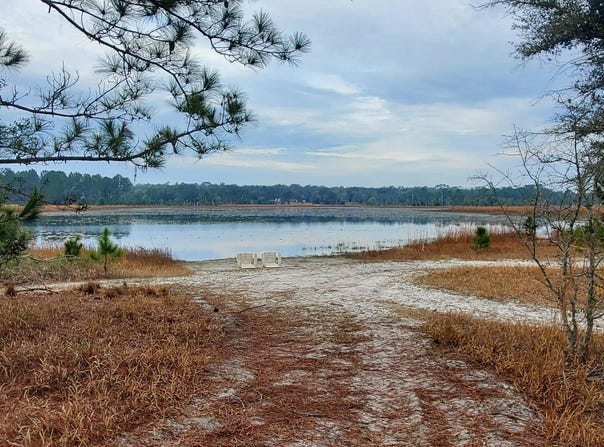 LAKEVIEW Drive, Melrose, FL 32666