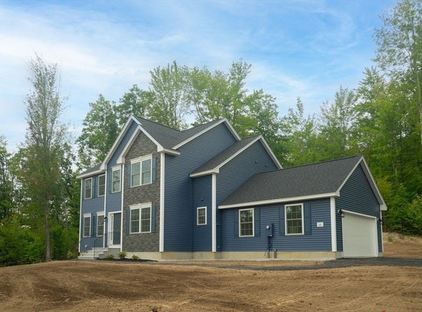 11 Hickorywood Cir, Meredith, NH 03253