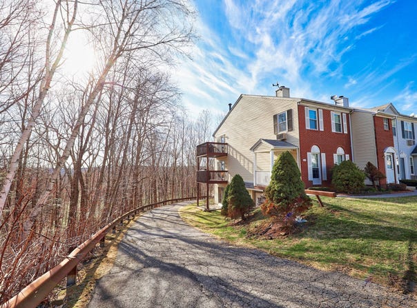 144 Spyglass Court, Torrington, CT 06790