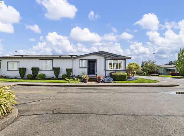 3355 N DELTA Hwy, Eugene, OR 97408