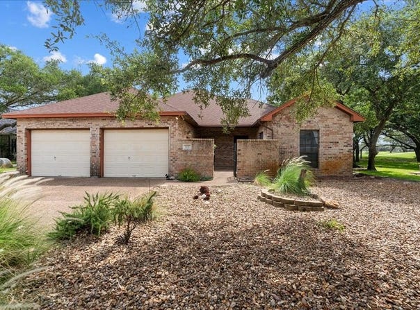207 Highlands Dr, ROCKPORT, TX 78382