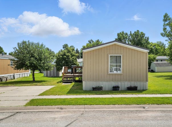 1237 Spearfish Mountain Lane, Spearfish, SD 57785