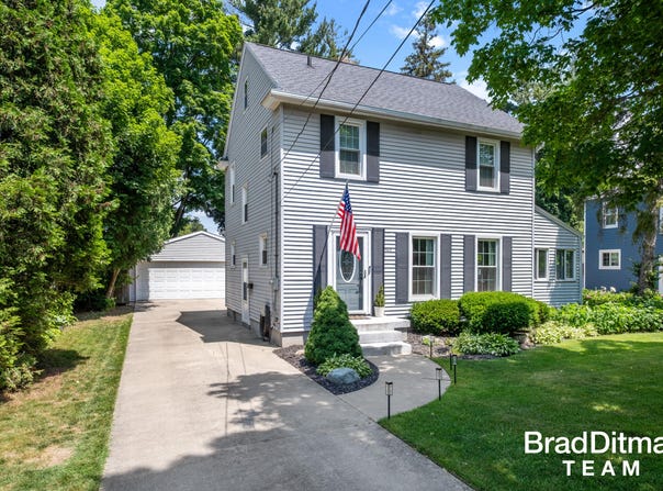 923 Northwood Street NE, Grand Rapids, MI 49505