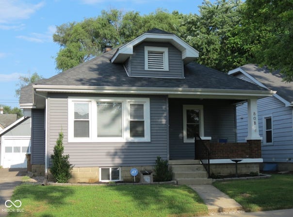 808 Central Place, Columbus, IN 47201
