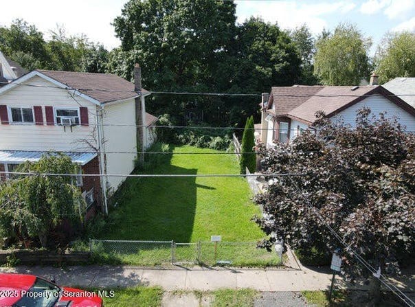 42 W Hollenback Avenue, Wilkes-Barre, PA 18702