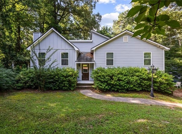 5825 Stonehaven Drive NW, Kennesaw, GA 30152