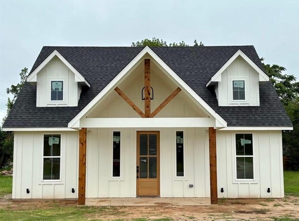 301 South Oak Street, Boyd, TX 76023