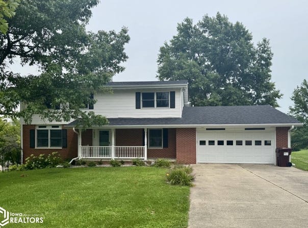 1032 N 6Th Street, Chariton, IA 50049