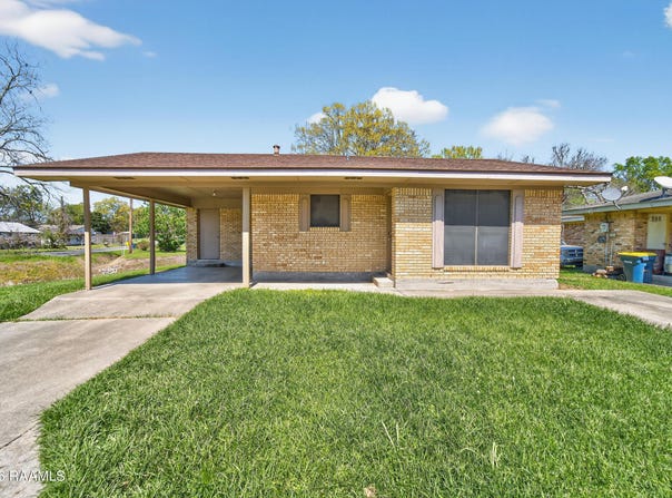 199 Veterans Drive, Carencro, LA 70520