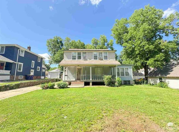 1616 Fairview Avenue, Manhattan, KS 66502