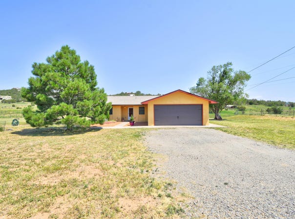 93 DINKLE Road, Edgewood, NM 87015