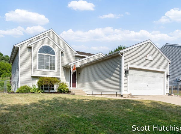 187 ROLLINGWOOD DRIVE, ROCKFORD, MI 49341