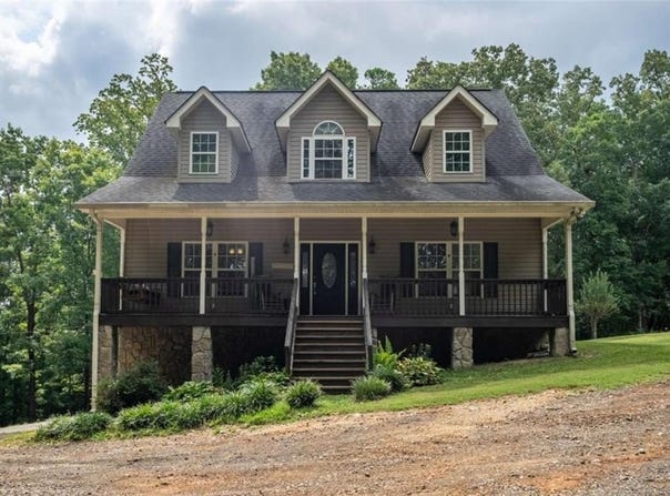 1572 Booze Mountain Road, Silver Creek, GA 30173