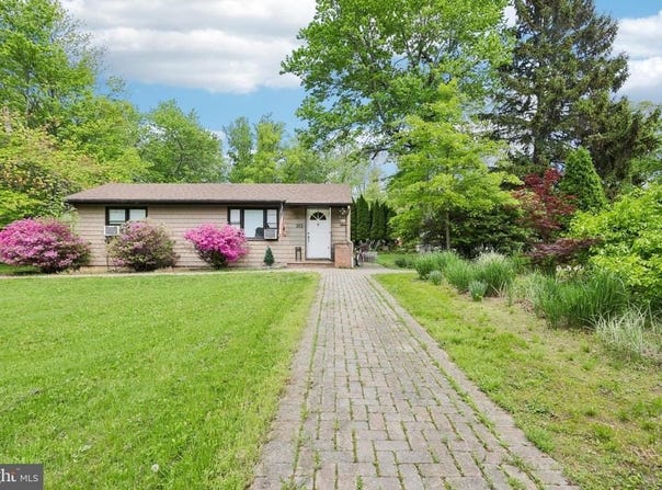 203 HOPEWELL WERTSVILLE ROAD, HOPEWELL, NJ 08525