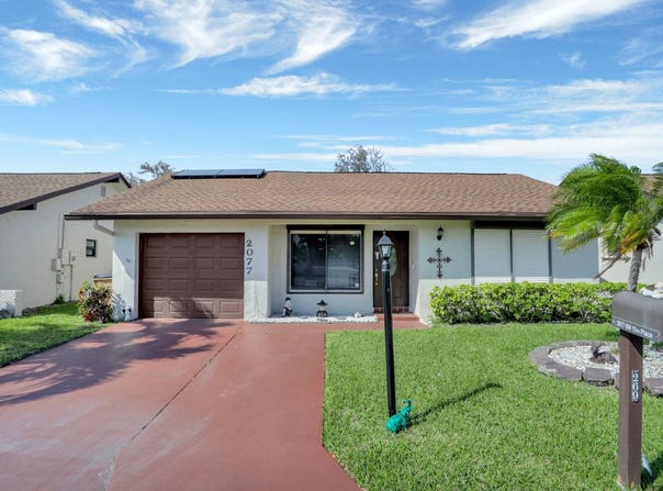 2077  SW 15 Pl, Deerfield Beach, FL 33442