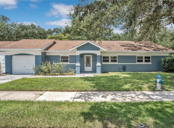8666 WICHITA PLACE, ORLANDO, FL 32827