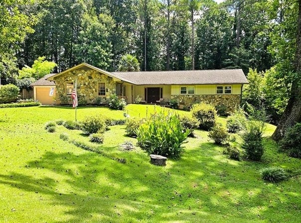 4682 Lucerne Valley Road SW, Lilburn, GA 30047