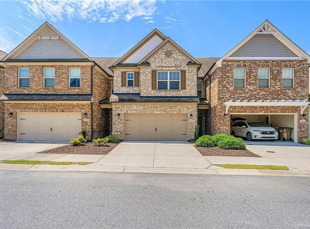 8295 Village Place, Suwanee, GA 30024