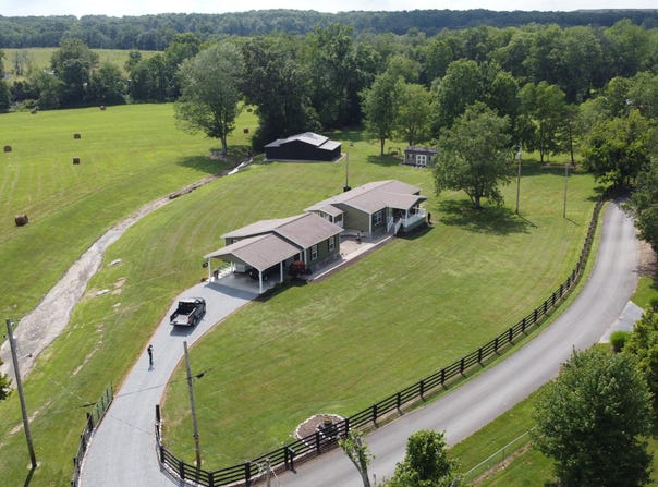 739 Old Hwy 11, Jeffersonville, KY 40337
