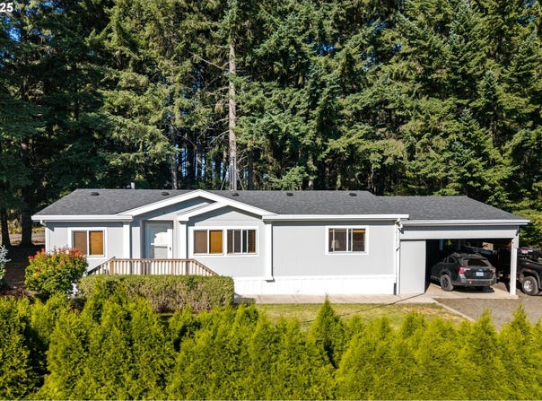 25220 S SPRINGWATER RD, Estacada, OR 97023