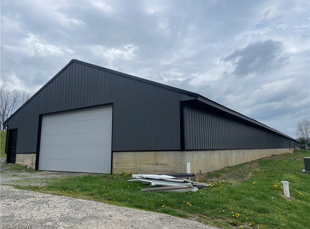 2861 State Route 93, Sugarcreek, OH 43804