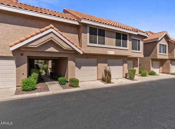 1633 E LAKESIDE Drive, Gilbert, AZ 85234
