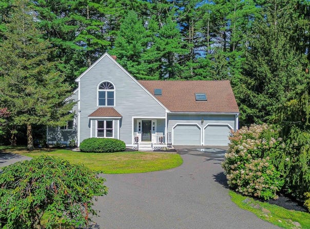 8 Ash Lane, York, ME 03909