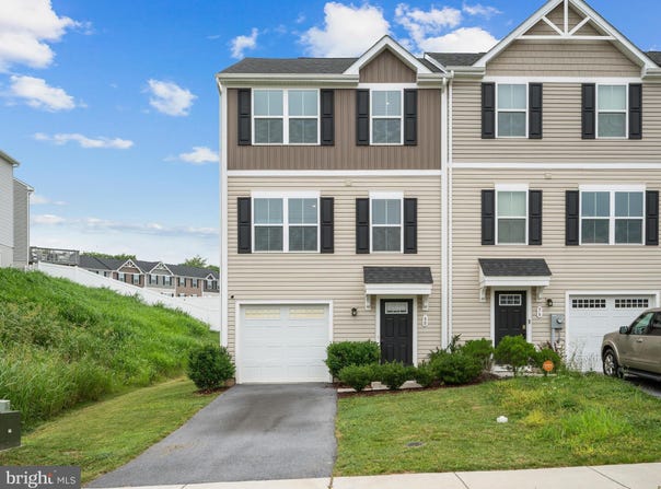 60 NORCROSS COURT, MARTINSBURG, WV 25403
