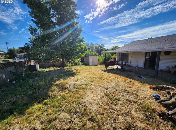 3660 CARNES RD, Roseburg, OR 97471