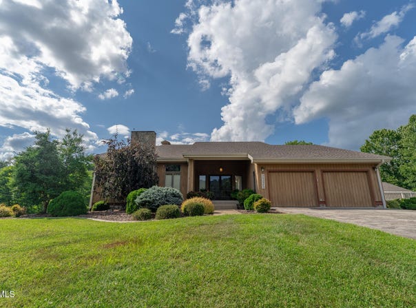 2225 Buena Vista Road, Big Stone Gap, VA 24219