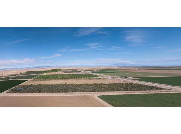 5296 Buck Road, Westmorland, CA 92281