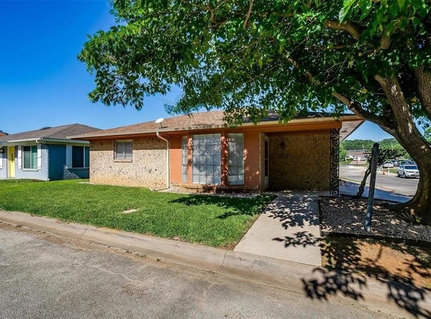 212 Fireside Village Drive, Keene, TX 76059
